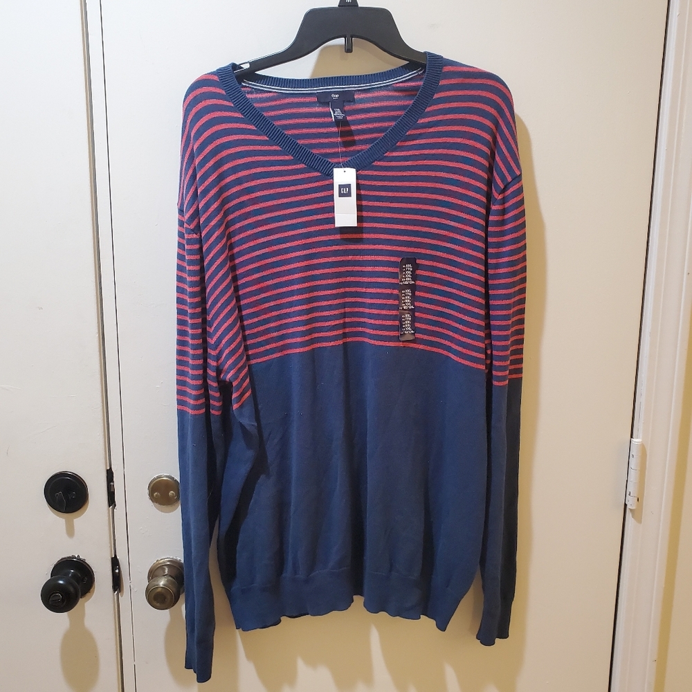 2/$10 NWT Gap Longsleeve Shirt